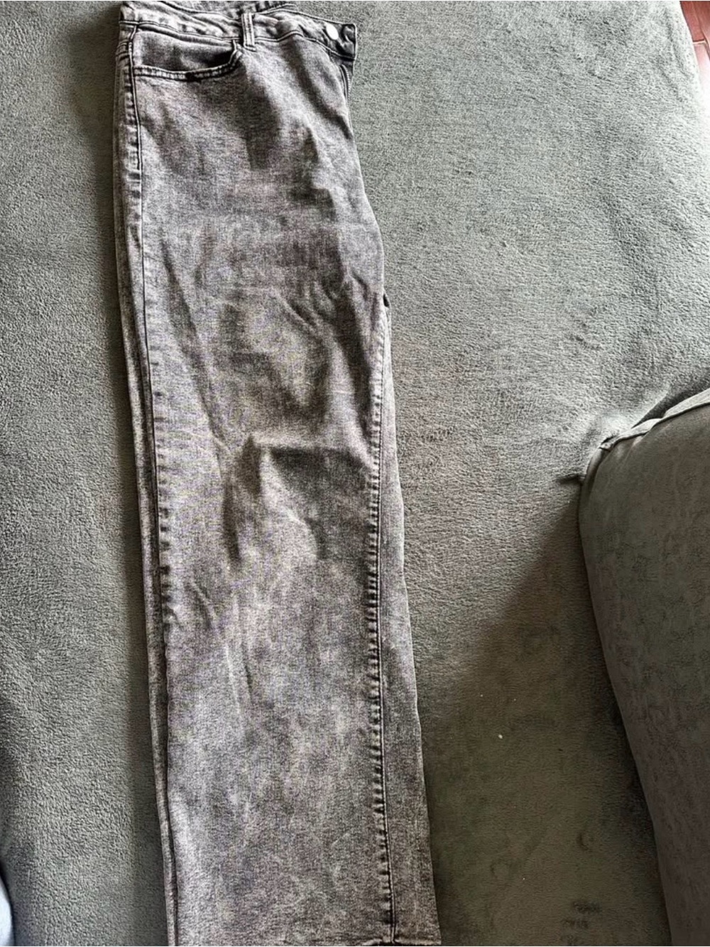 Gray Washed Straight-Leg Jeans